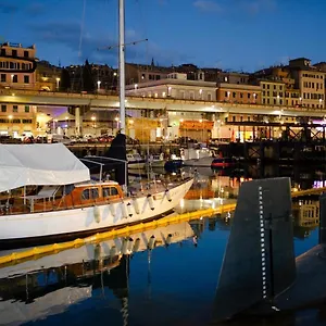 https://port-view.hotelitalianriviera.com